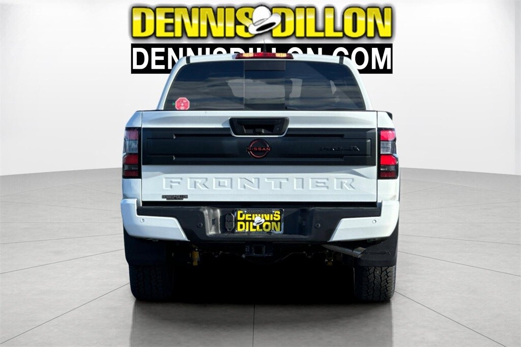2025 Nissan Frontier PRO-4X photo 4