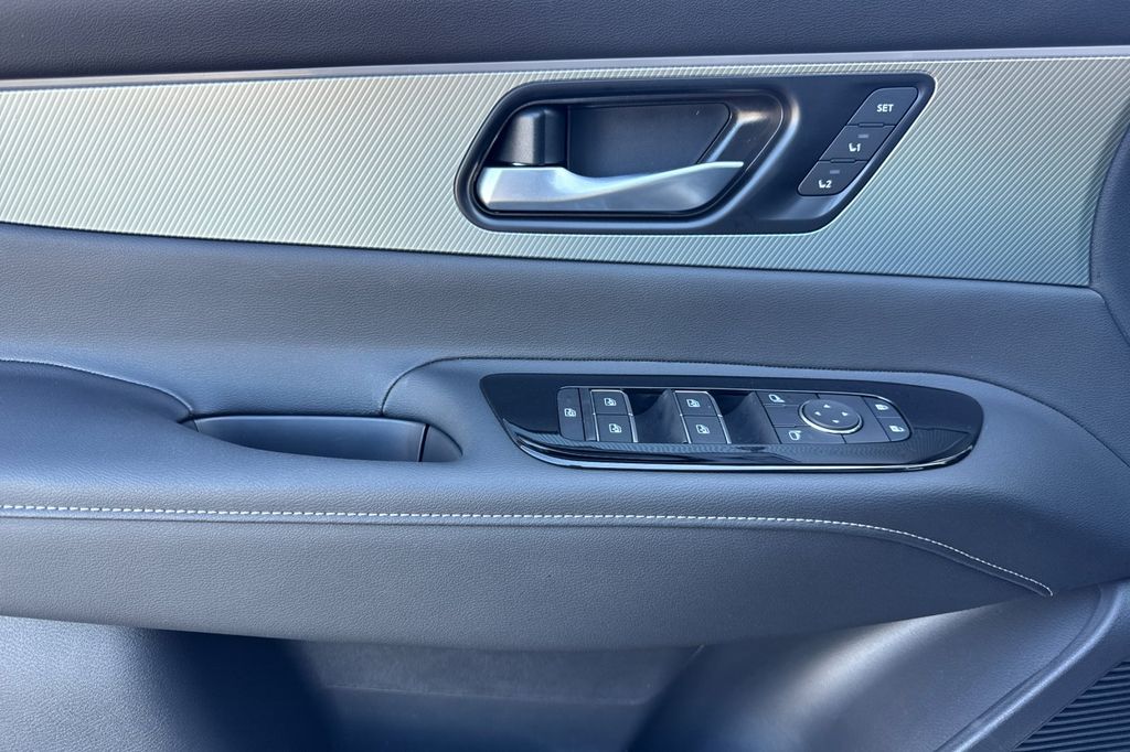 2025 Nissan Murano SL - Photo 10