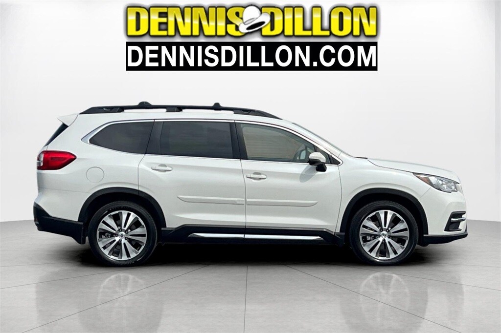 2022 Subaru Ascent Limited photo 2