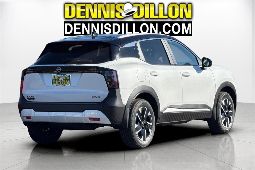 2026 Nissan Kicks SV photo 2