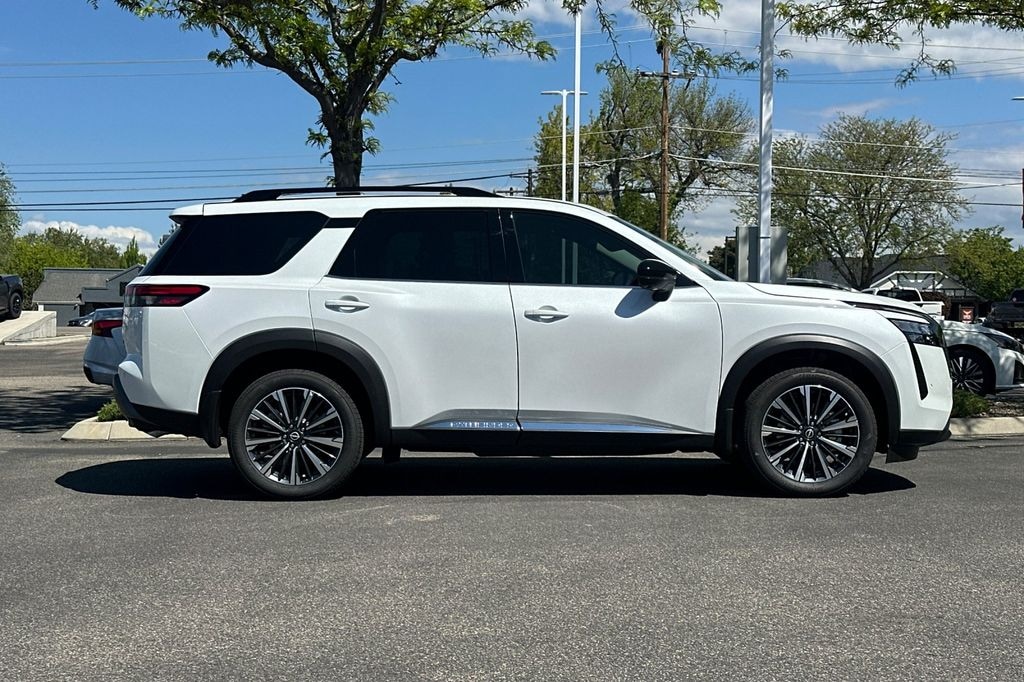 New 2026 Nissan Pathfinder Platinum SUV