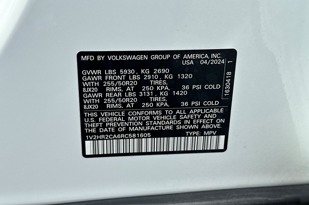 2024 Volkswagen Atlas SE w/Tech - Photo 31