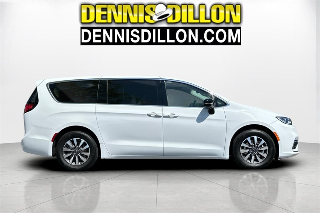 Used 2024 Chrysler Pacifica Plug-In Hybrid Select Van Passenger Van