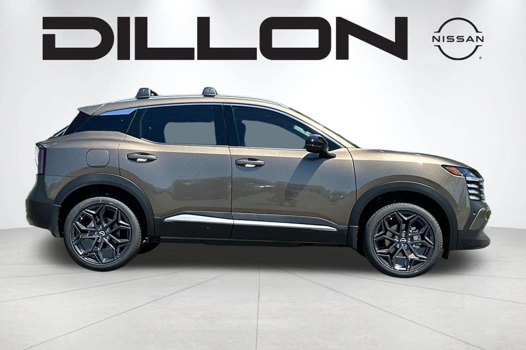 New 2026 Nissan Kicks SR SUV