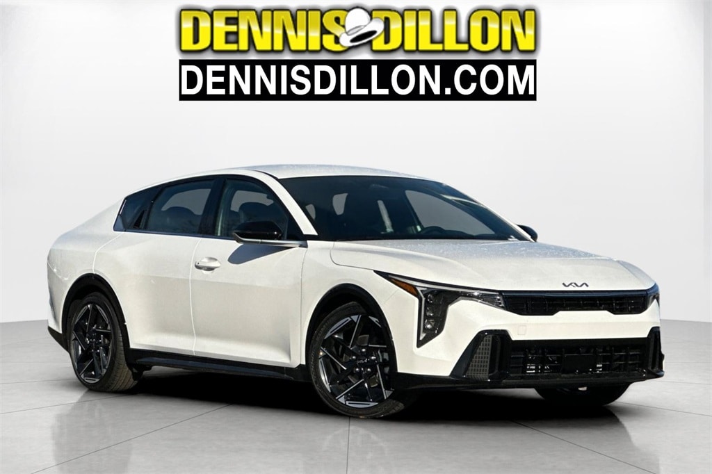 2025 Kia K4 GT-Line's photo