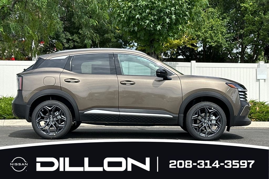New 2026 Nissan Kicks SR SUV
