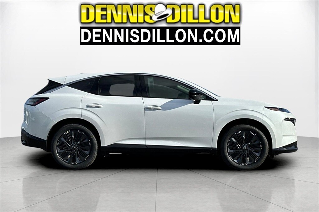 2025 Nissan Murano Platinum photo 2