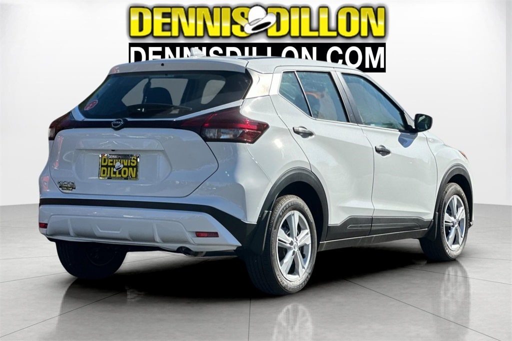 New 2025 Nissan Kicks Play S SUV