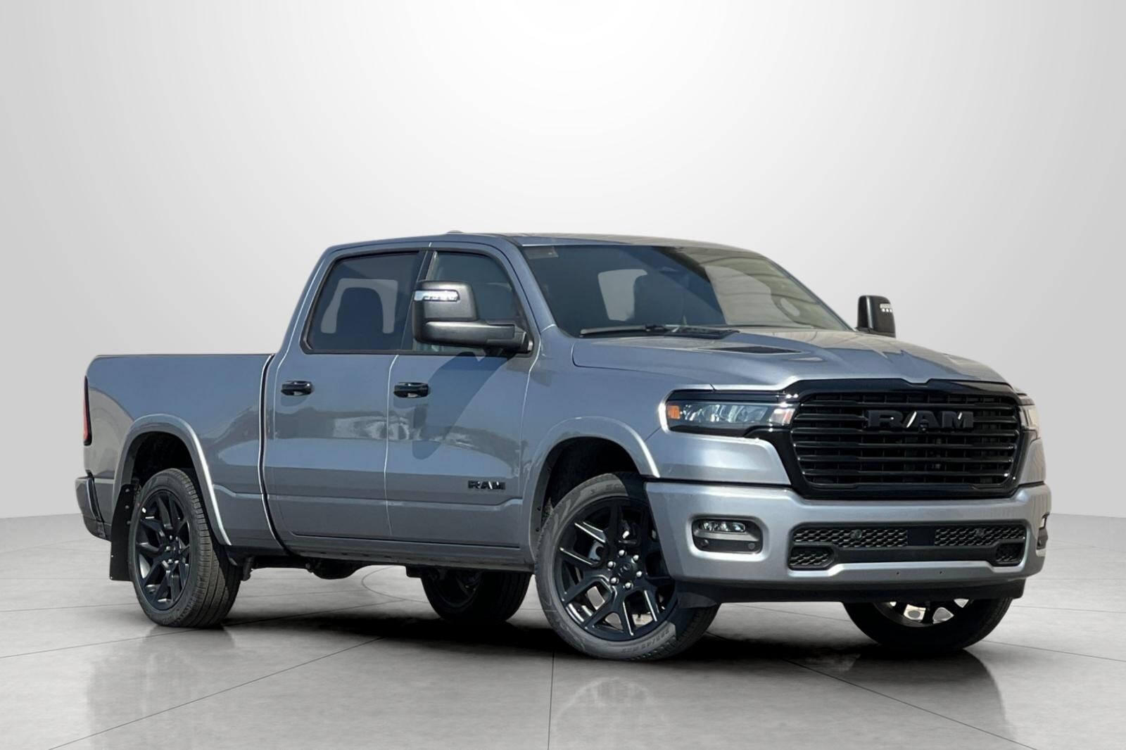 2025 Ram 1500 Laramie photo 2