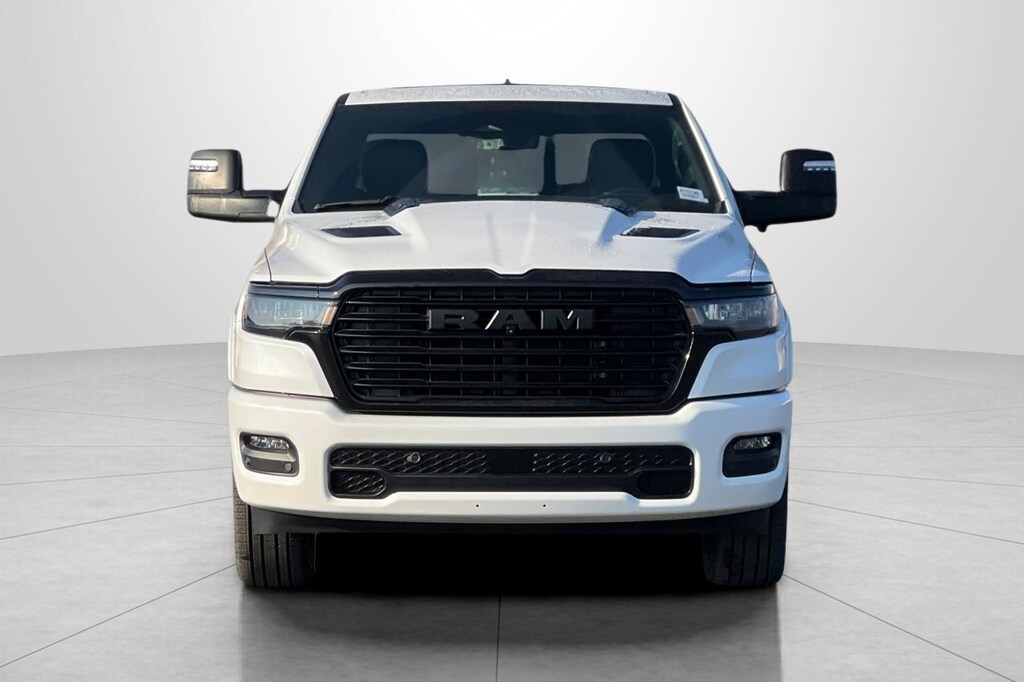 New 2026 Ram 1500 LARAMIE CREW CAB 4X4 5'7 BOX Pickup
