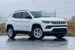 2025 Jeep Compass LATITUDE 4X4 Sport Utility