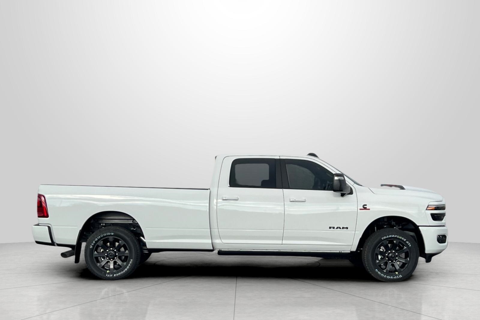 2026 Ram 3500 Laramie photo 4