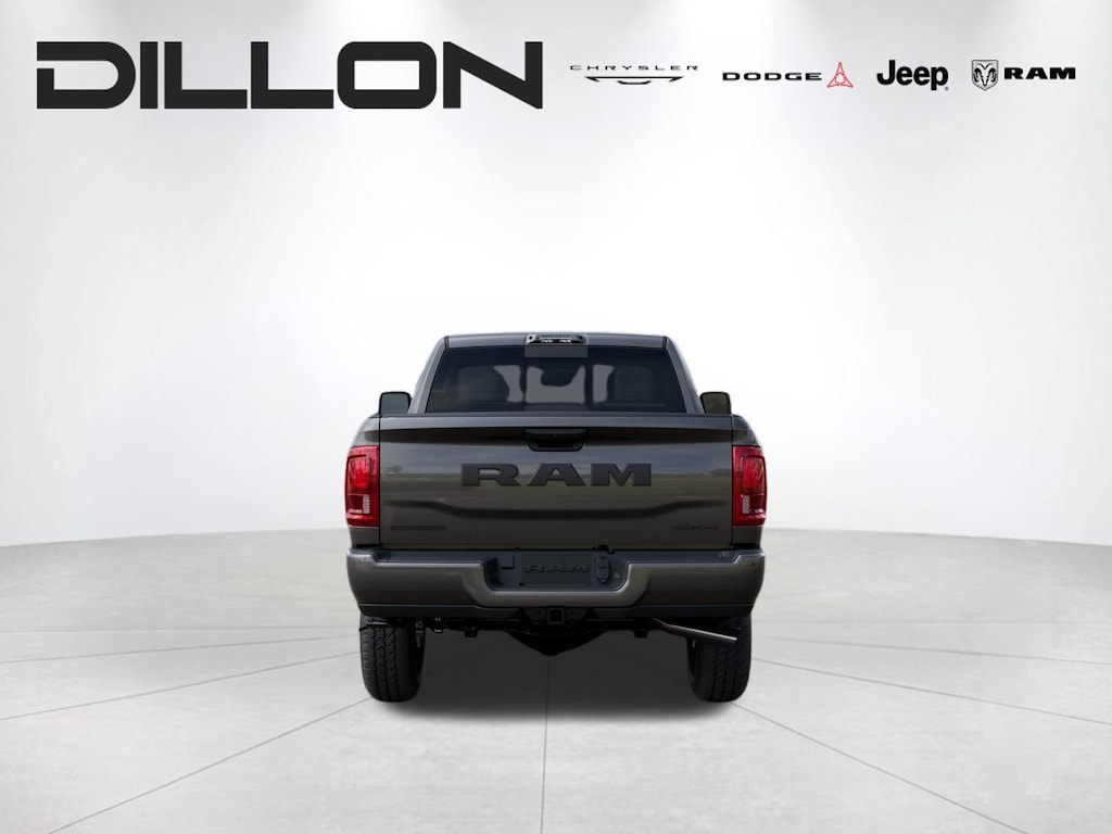 New 2026 Ram 2500 BIG HORN CREW CAB 4X4 6'4 BOX Pickup