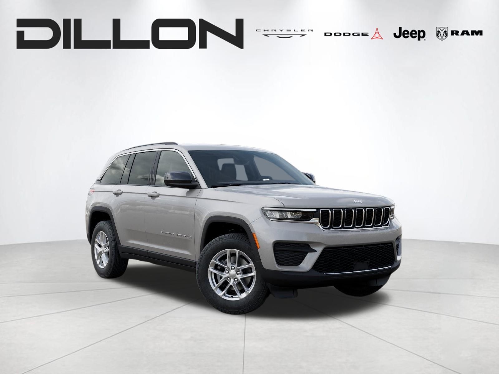 2026 Jeep Grand Cherokee Laredo X 4x4's photo