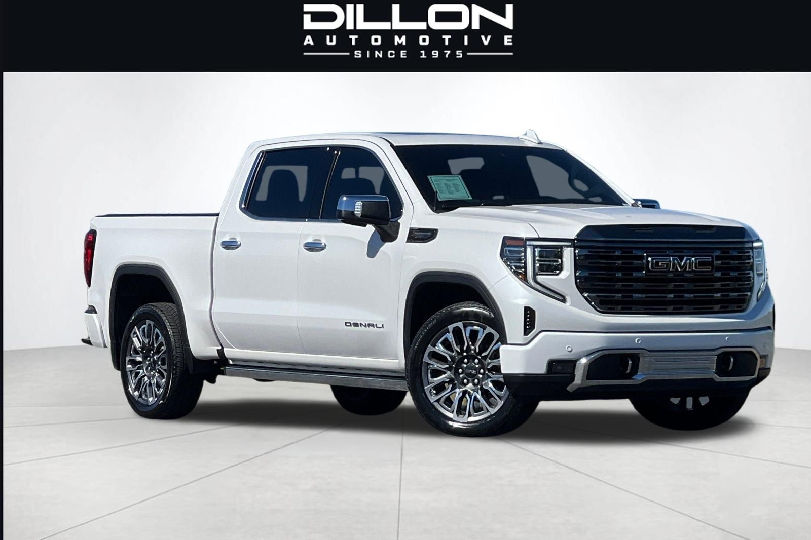 2024 GMC Sierra 4WD Crew Cab Short Box Denali Ultimate's photo