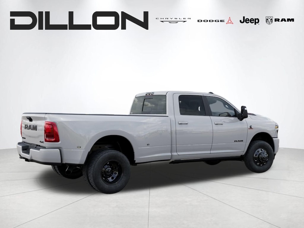 New 2026 Ram 3500 LARAMIE CREW CAB 4X4 8' BOX Pickup