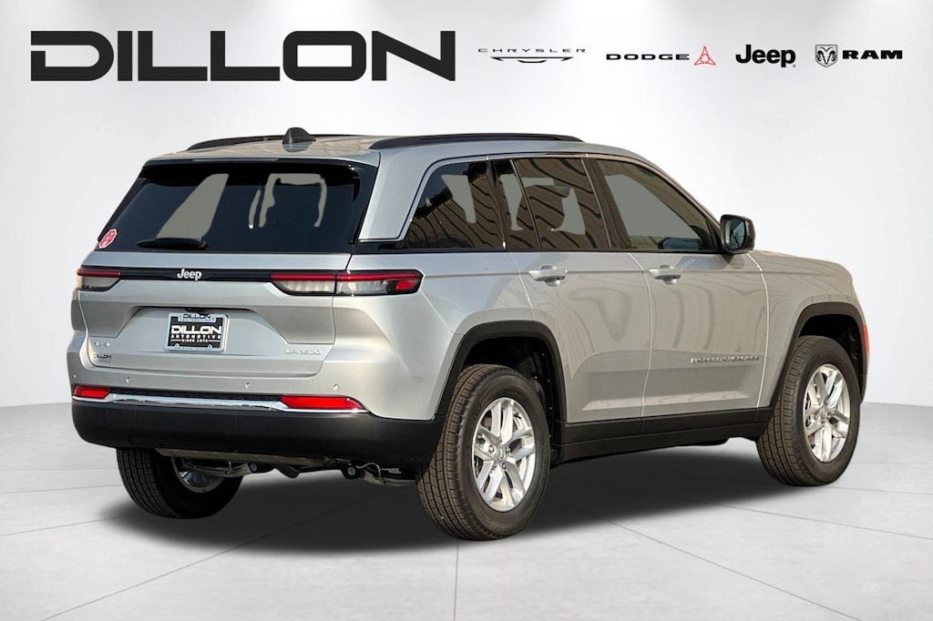 New 2026 Jeep Grand Cherokee LAREDO X 4X4 Sport Utility