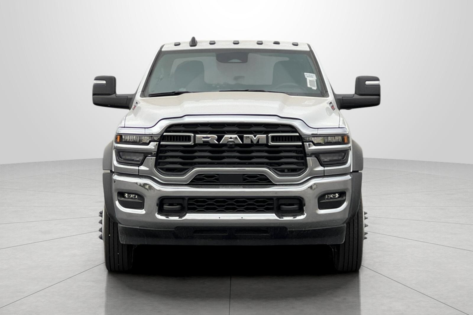 2026 Ram 4500 Tradesman photo 2
