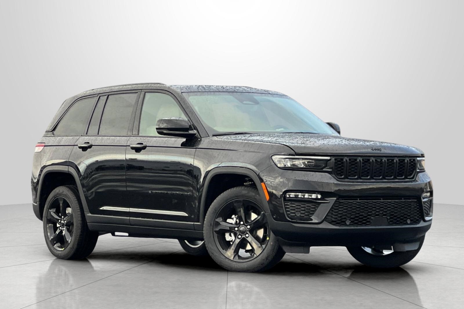 2025 Jeep Grand Cherokee Limited photo 2