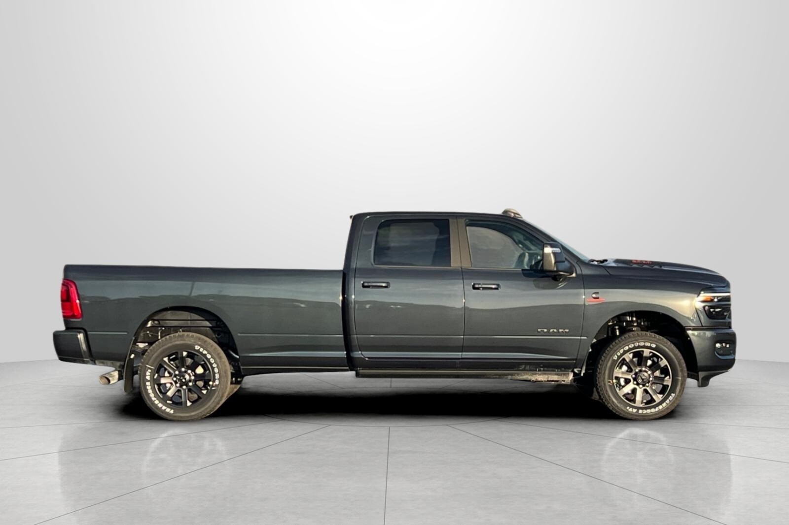 2026 Ram 3500 Laramie photo 4