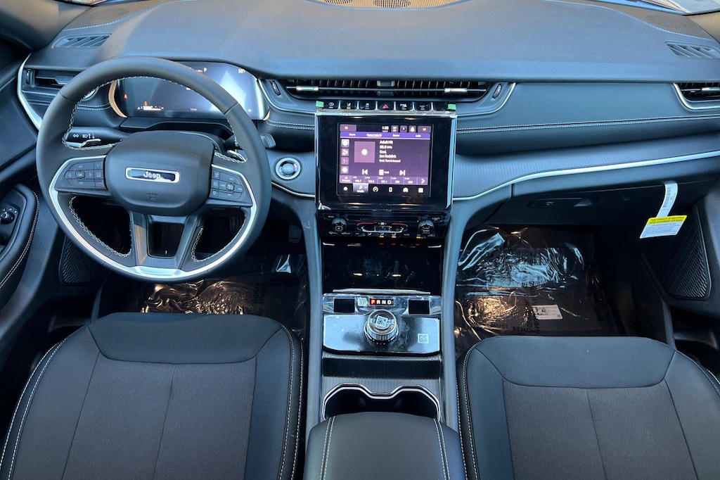 New 2026 Jeep Grand Cherokee L LAREDO 4X4 Sport Utility