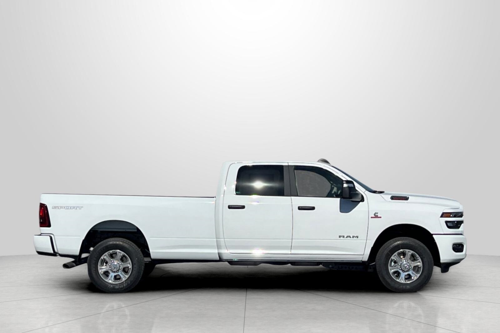 2026 Ram 3500 Big Horn photo 4