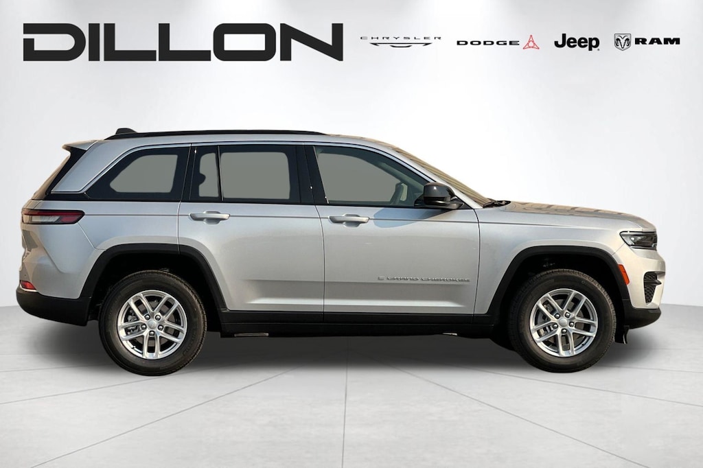 New 2026 Jeep Grand Cherokee LAREDO X 4X4 Sport Utility