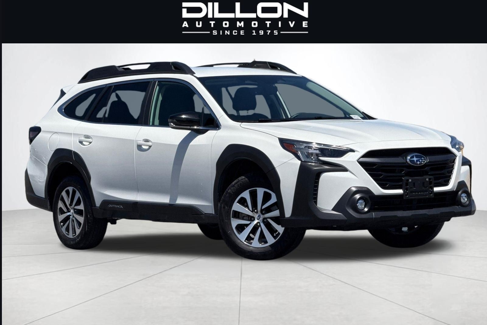 2025 Subaru Outback Premium's photo