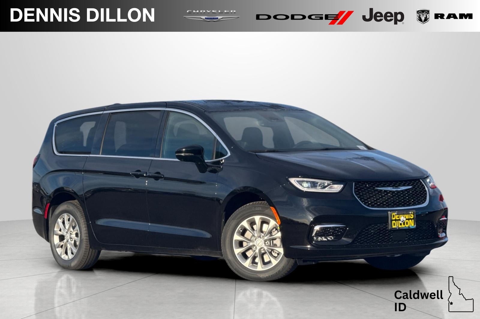 2026 Chrysler Pacifica Select AWD's photo