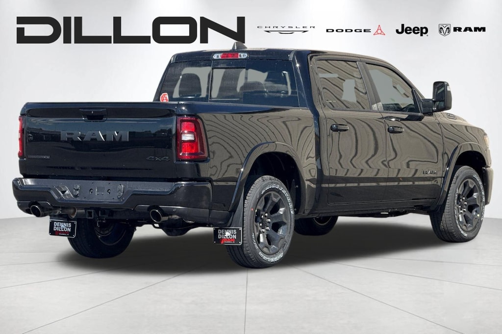 New 2026 Ram 1500 BIG HORN CREW CAB 4X4 5'7 BOX Pickup