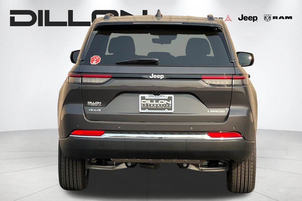 New 2026 Jeep Grand Cherokee LAREDO X 4X4 Sport Utility