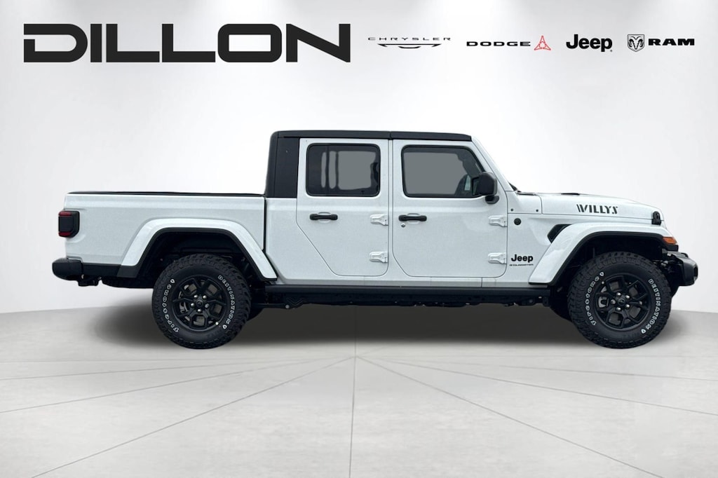 New 2026 Jeep Gladiator WILLYS 4X4 Pickup