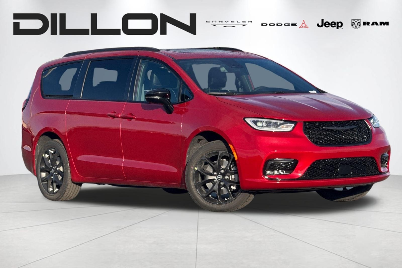 2026 Chrysler Pacifica Limited AWD's photo