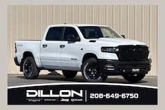2026 Ram 1500 WARLOCK CREW CAB 4X4 5'7 BOX Pickup