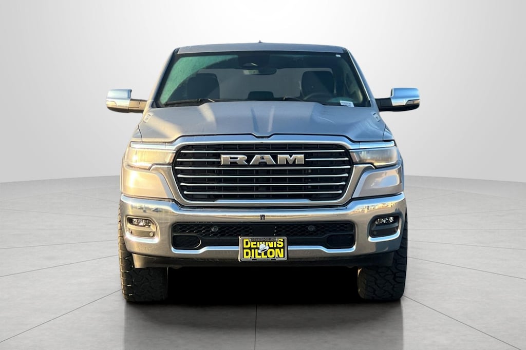 New 2025 Ram 1500 LARAMIE CREW CAB 4X4 5'7 BOX Pickup