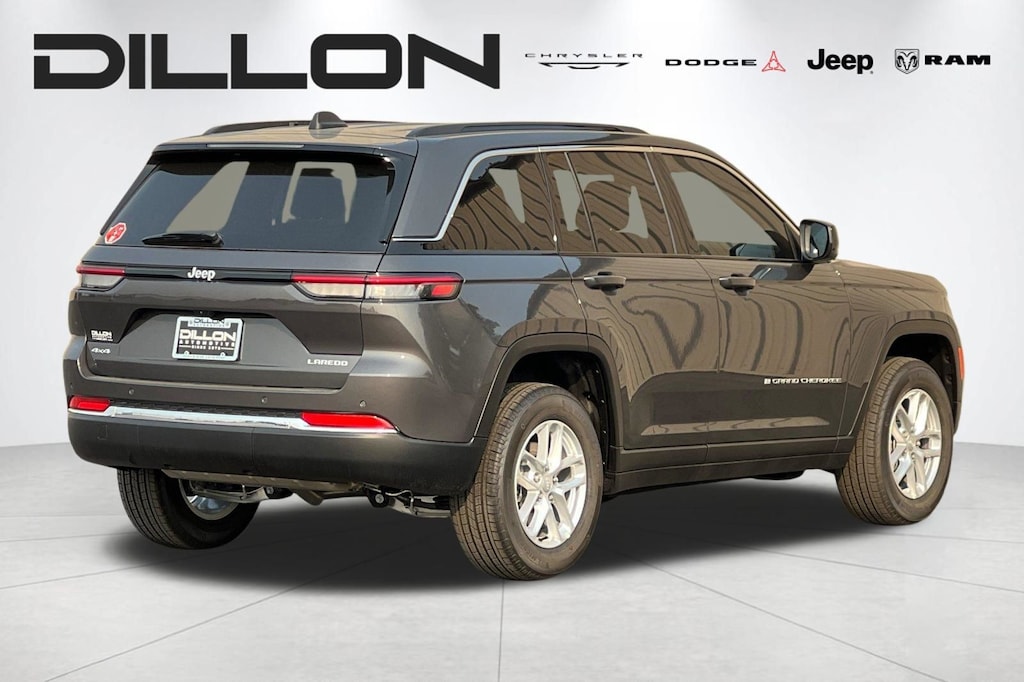 New 2026 Jeep Grand Cherokee LAREDO X 4X4 Sport Utility