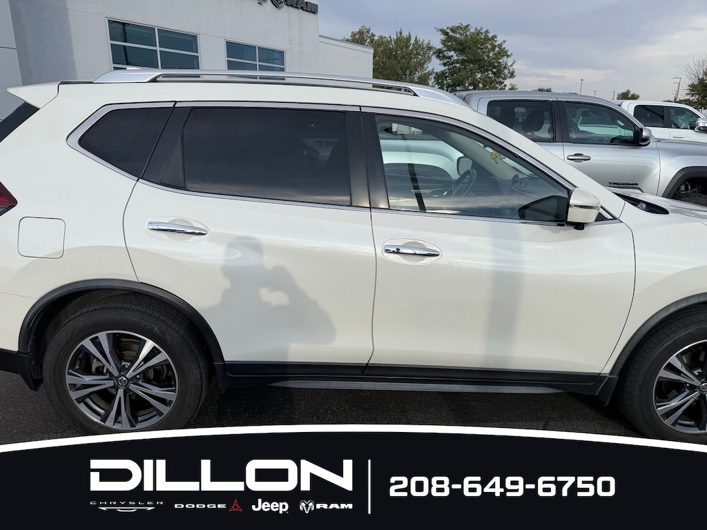 Used 2019 Nissan Rogue SV SUV