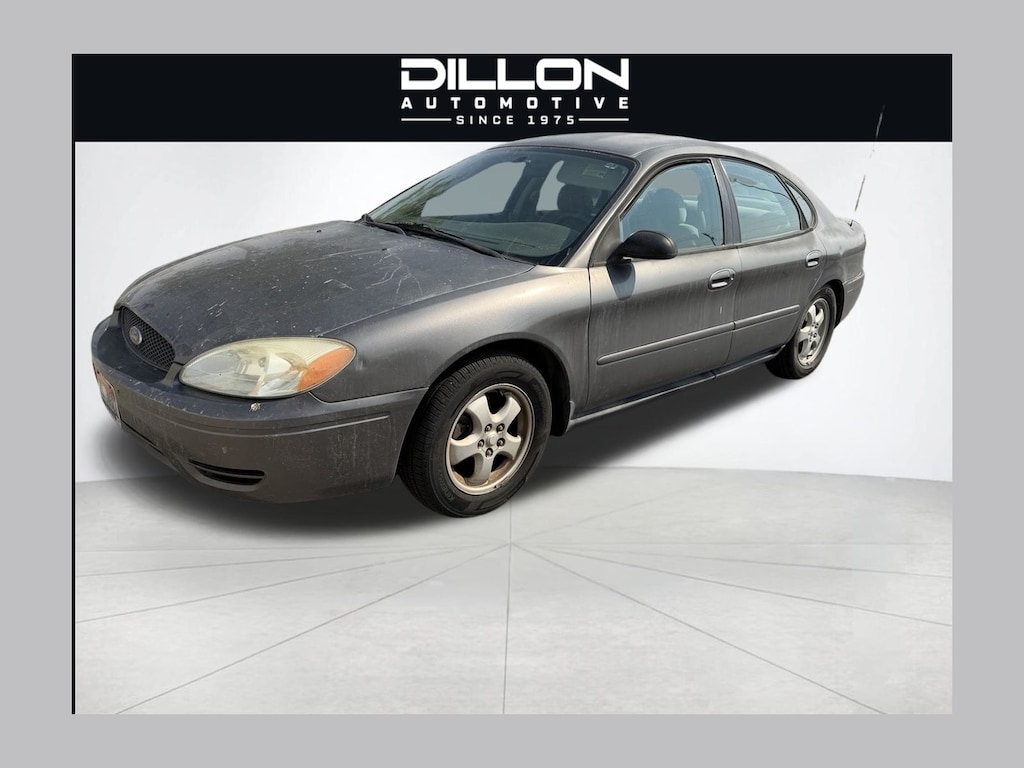 Used 2005 Ford Taurus SE Sedan