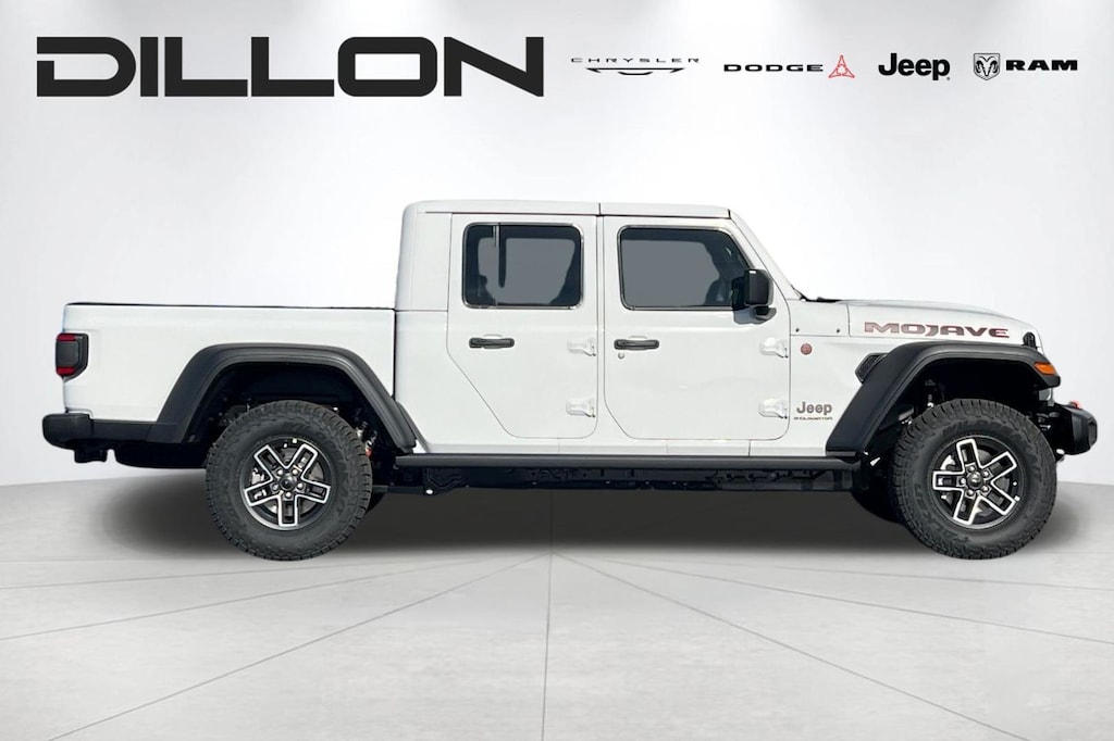 New 2026 Jeep Gladiator MOJAVE 4X4 Pickup