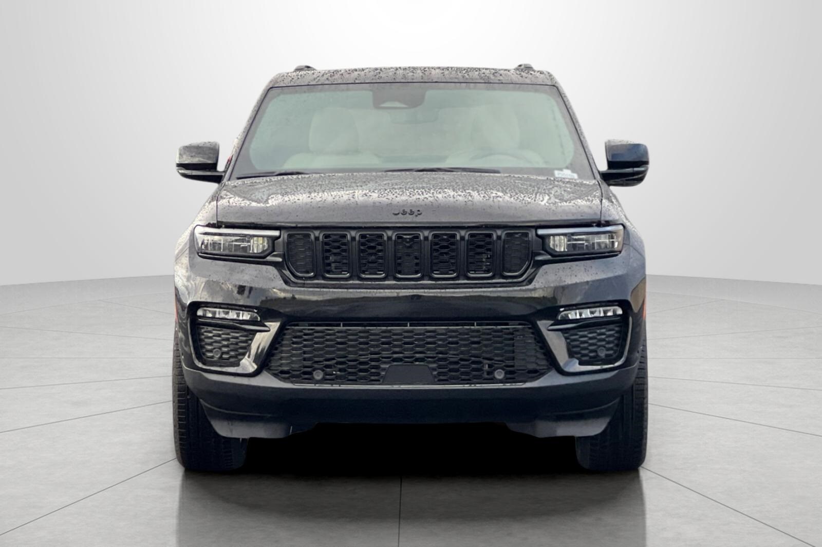 2025 Jeep Grand Cherokee Limited photo 3