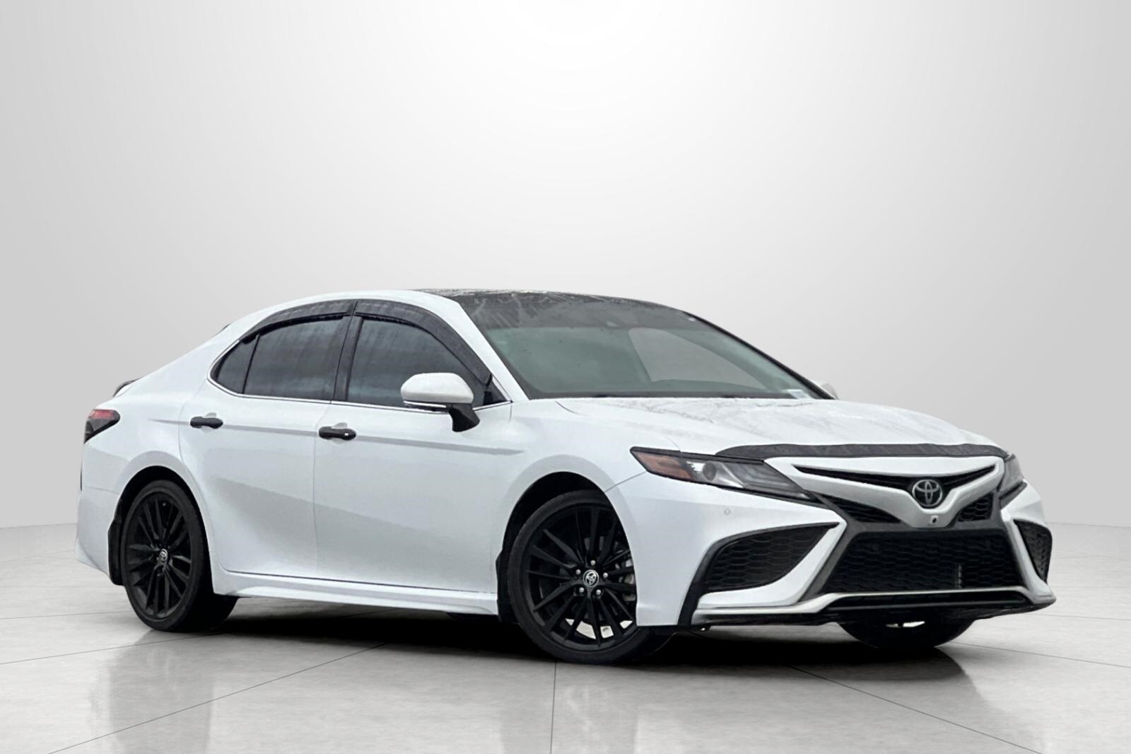 2024 Toyota Camry XSE V6 photo 2