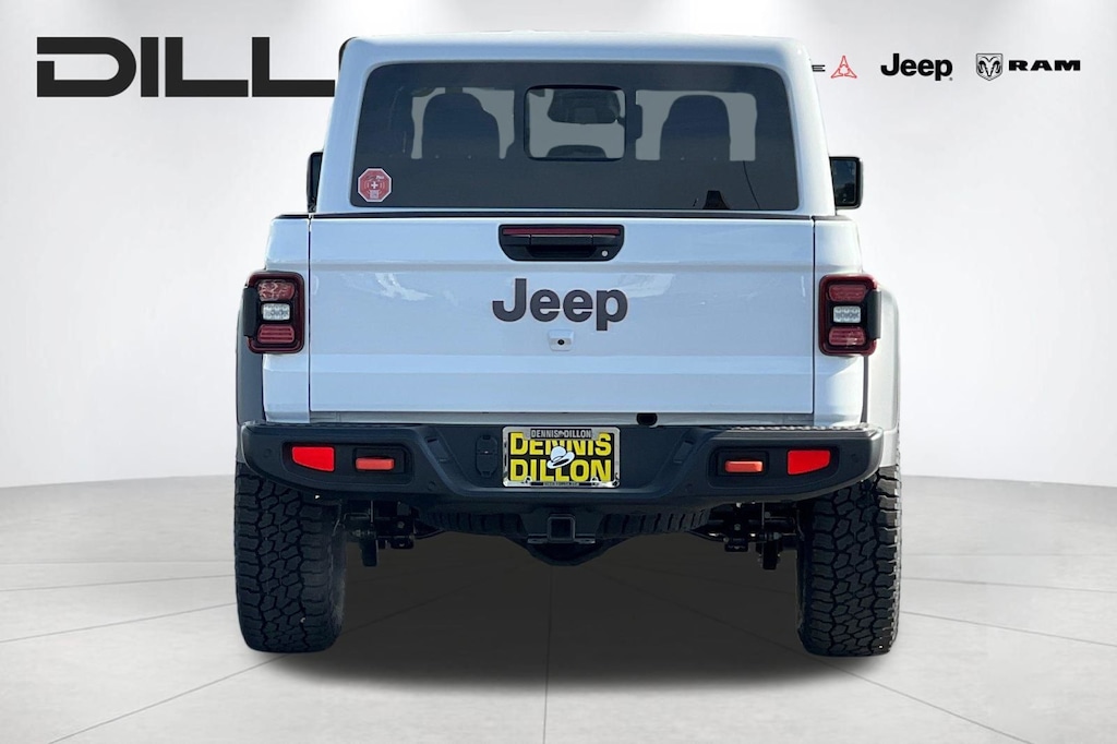 New 2026 Jeep Gladiator MOJAVE 4X4 Pickup