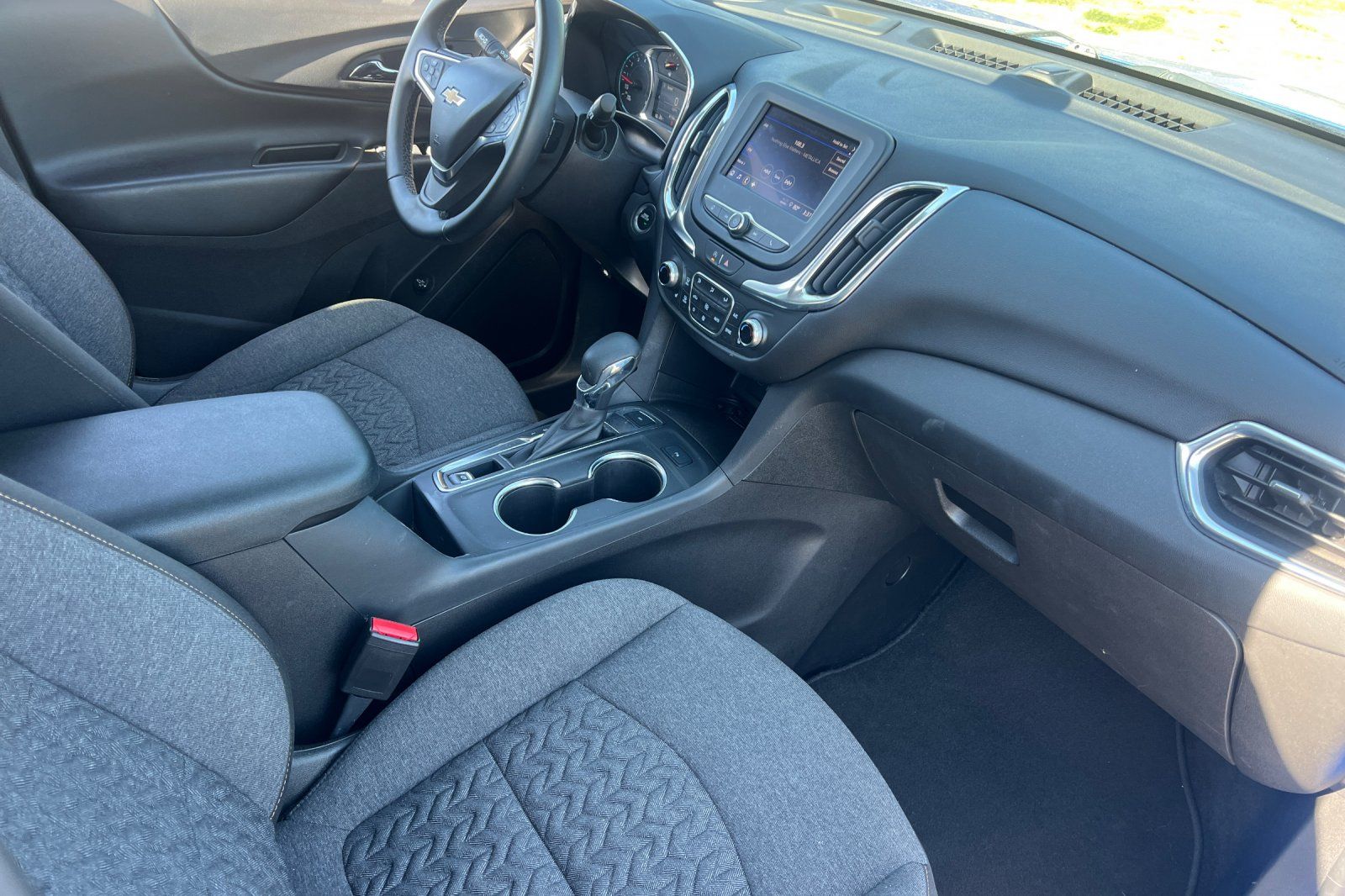 2024 Chevrolet Equinox LT - Photo 13