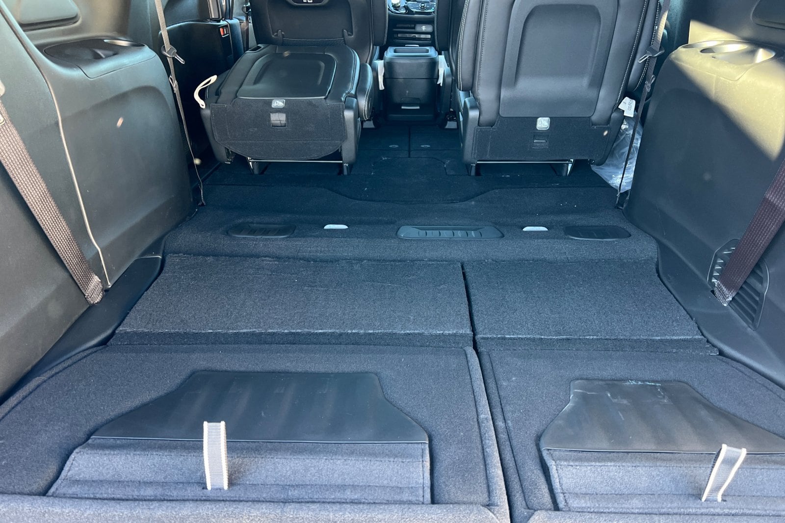 2026 Chrysler Pacifica Select - Photo 13