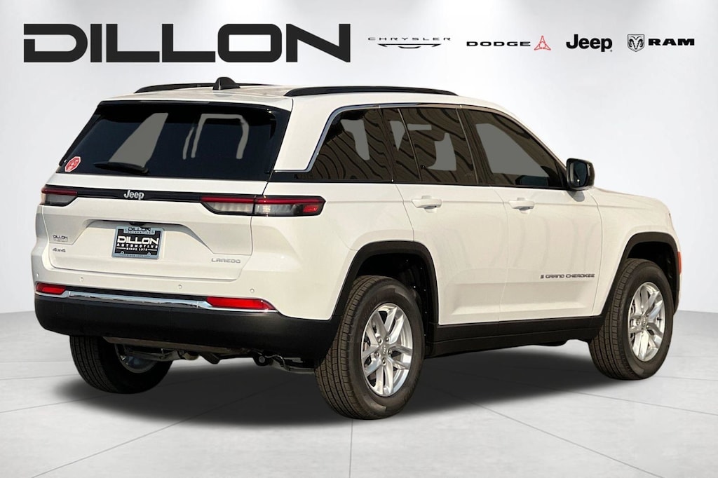 New 2026 Jeep Grand Cherokee LAREDO X 4X4 Sport Utility