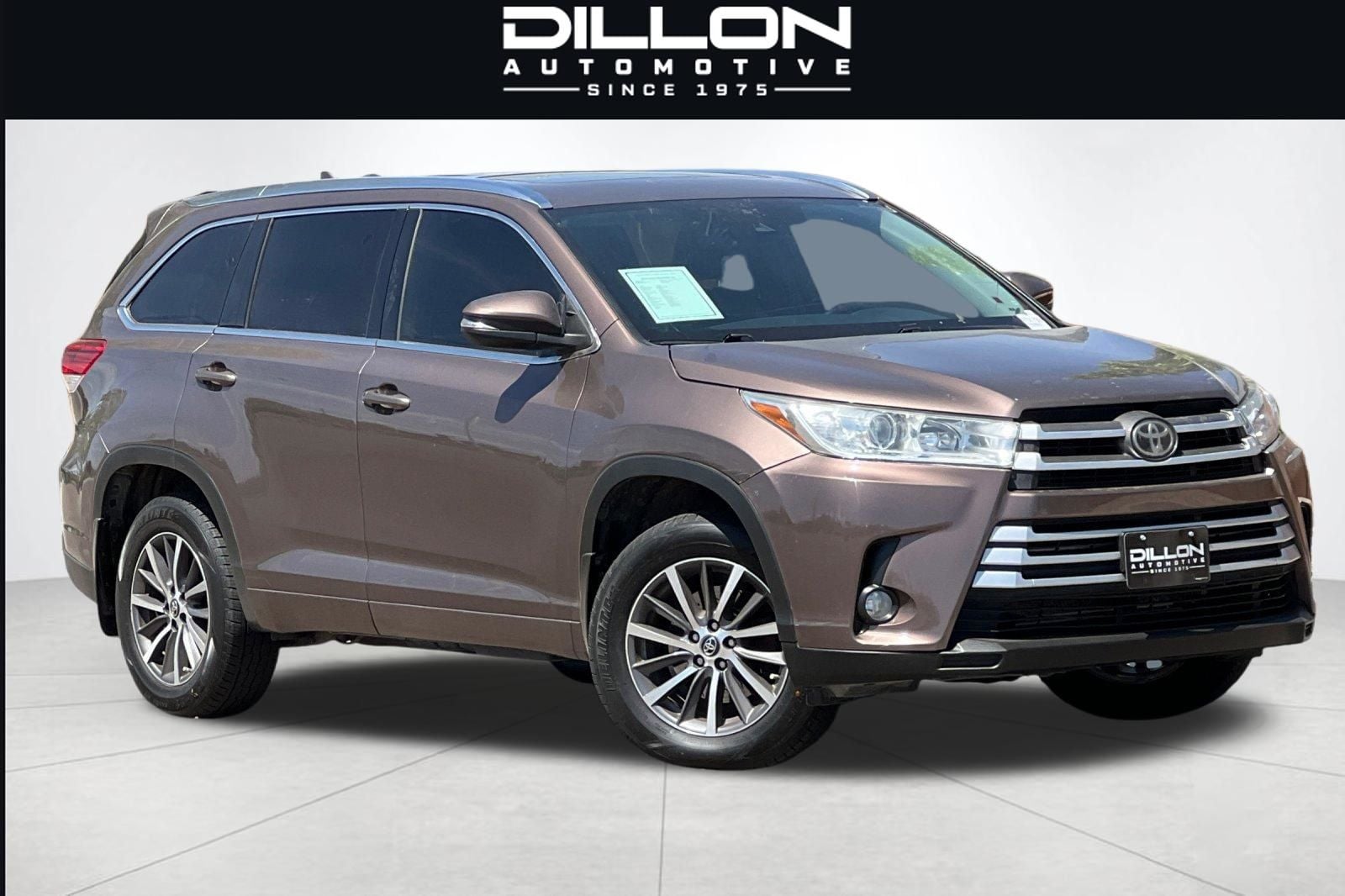 Used 2018 Toyota Highlander XLE with VIN 5TDJZRFH6JS830413 for sale in Caldwell, ID