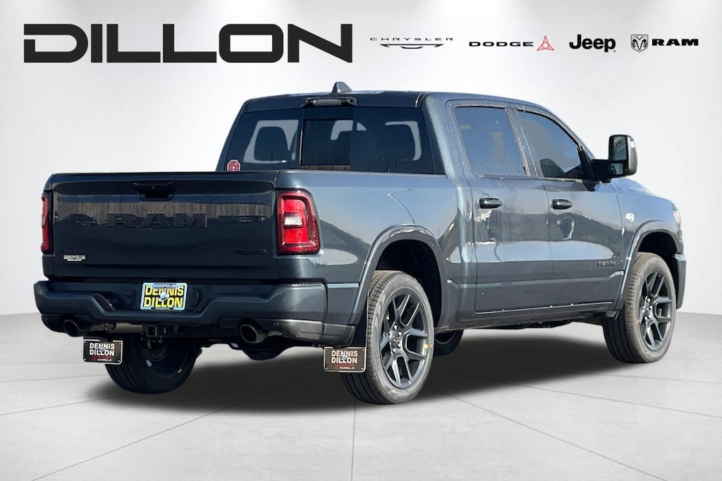 New 2026 Ram 1500 LARAMIE CREW CAB 4X4 5'7 BOX Pickup