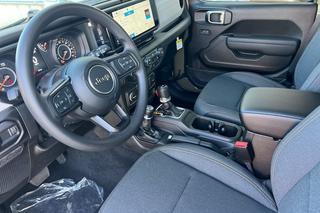 New 2026 Jeep Wrangler 4-DOOR SPORT Sport Utility
