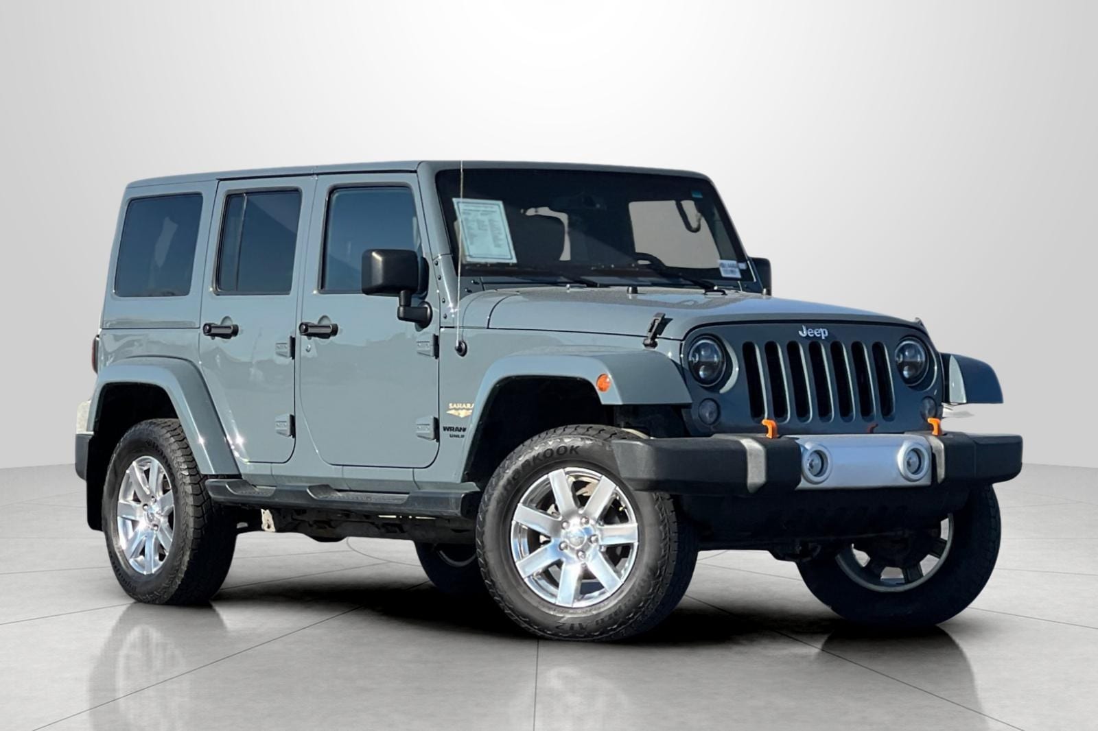 2015 Jeep Wrangler Unlimited Sahara's photo