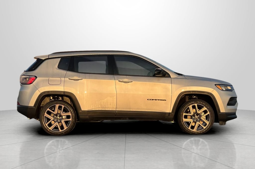 New 2026 Jeep Compass LATITUDE ALTITUDE 4X4 Sport Utility